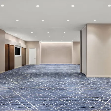 Hotel By Marriott The Bronx At Metro Center Atrium 3*