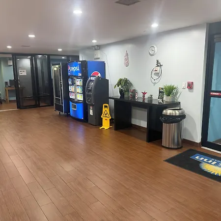 Days By Wyndham Brooklyn Borough Park New York