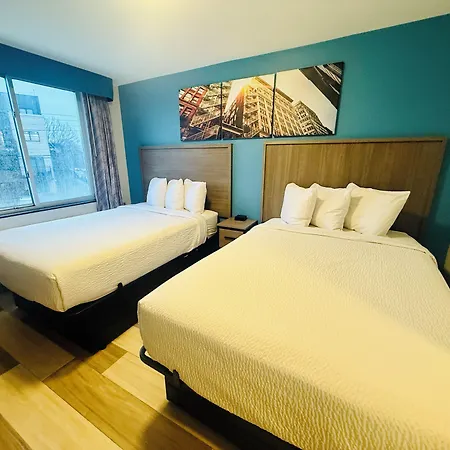 Days By Wyndham Brooklyn Borough Park Hotel