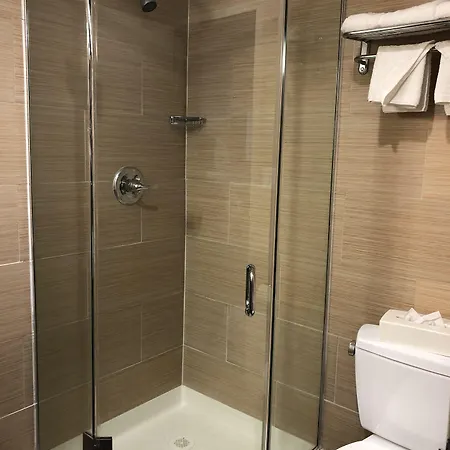 Days By Wyndham Brooklyn Borough Park Hotel