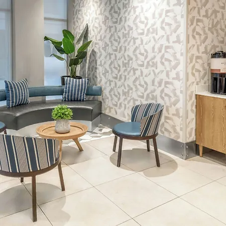 Fairfield By Marriott Manhattan/financial District 3* New York