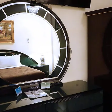 Paris Hotel