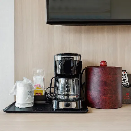 Ramada By Wyndham Flushing Queens Hotel 3*