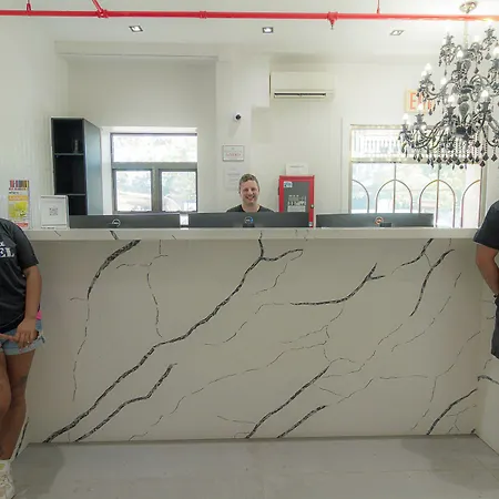 Ny Moore Hostel New York
