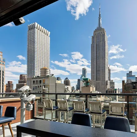 Archer Hotel 4*