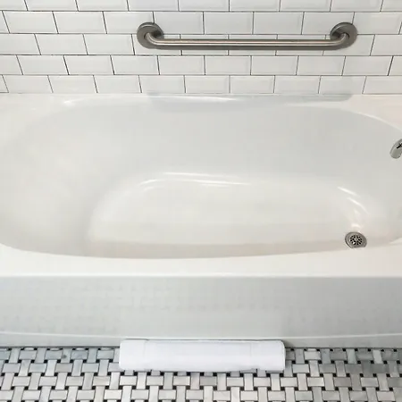 Archer Hotel 4*