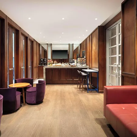 Hotel Western Premier Herald Square
