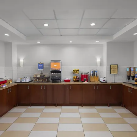 Hotel Hampton Manhattan Grand 3*