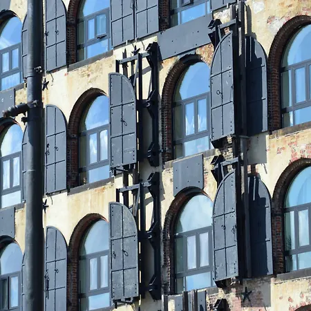 Hotel The Red Hook 3*