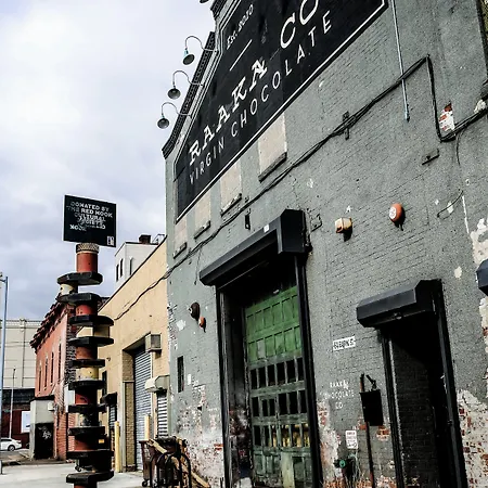 Hotel The Red Hook 3*