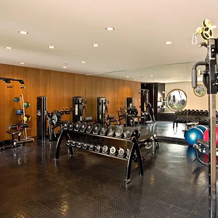 Hotel Dream Downtown, By Hyatt 4*