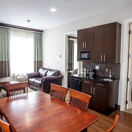 Aura Brooklyn 4* New York