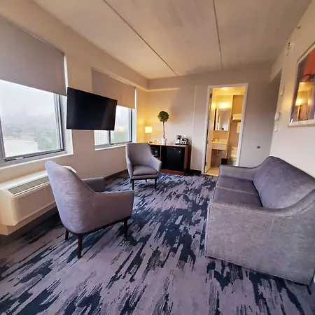Hotel Fairfield & By Marriott Brooklyn 3*