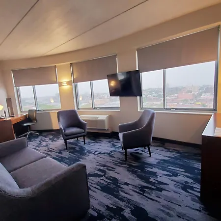 Fairfield & By Marriott Brooklyn Hotel