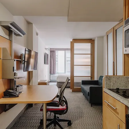 The Jewel Hotel, 4*