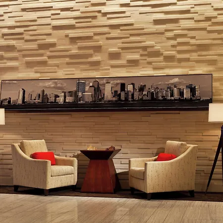 Sheraton Tribeca 4*