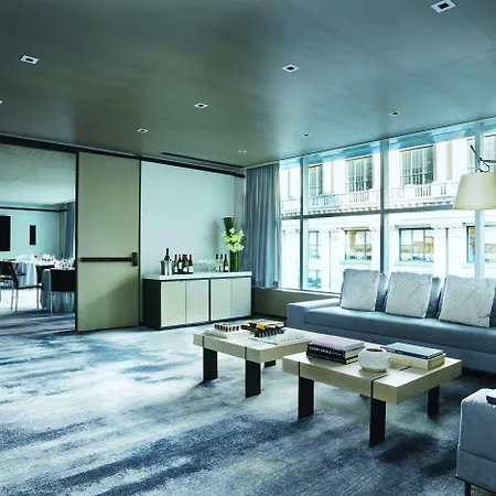 The Langham, New York, Fifth Avenue Hotel