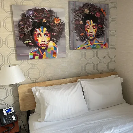 Mimosa Hotel 3*