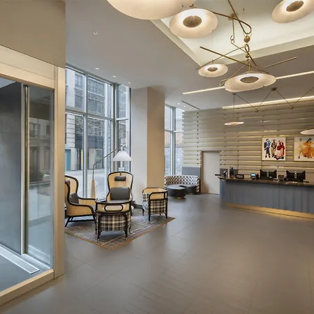Hilton Fashion District 4*