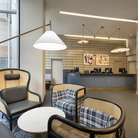 Hilton Fashion District Hotel 4*