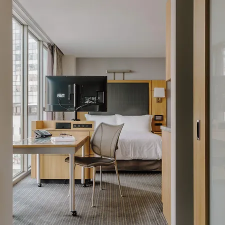 Hotel Club Quarters World Trade Center, 4*