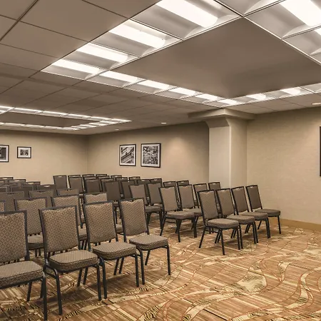 Hampton - Laguardia Airport Hotel