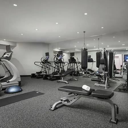 Nu Hotel 4*