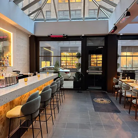 Four Points By Sheraton Manhattan Soho Village 3*
