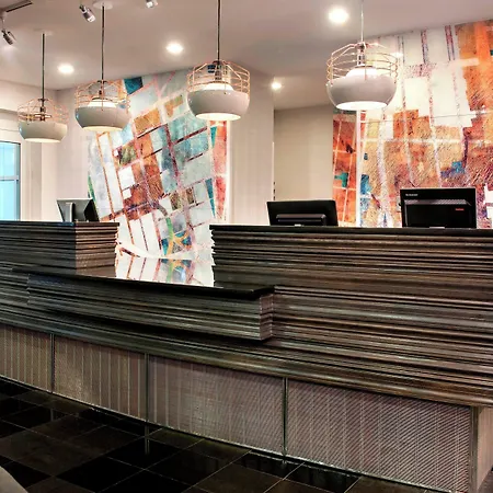 Four Points By Sheraton Manhattan Soho Village Hotel 3*
