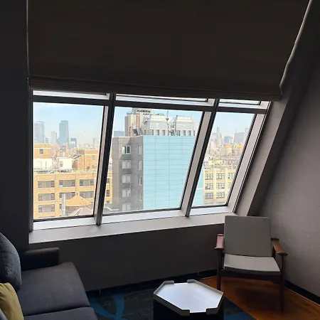 Hotel Four Points By Sheraton Manhattan Soho Village 3*