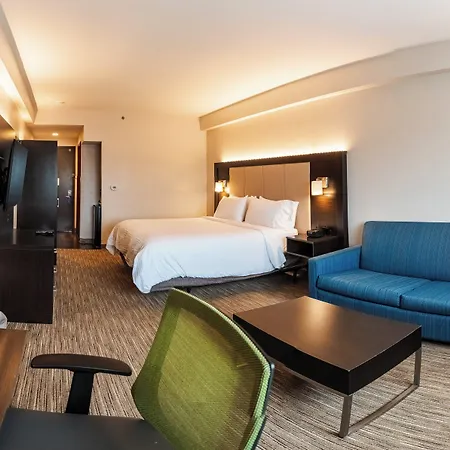 Express Maspeth By Ihg New York