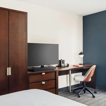Courtyard By Marriott Manhattan Upper East Side 3*