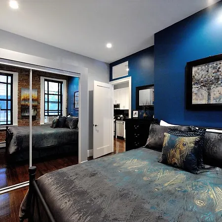Three-bedroom West 25th Street Apartment *