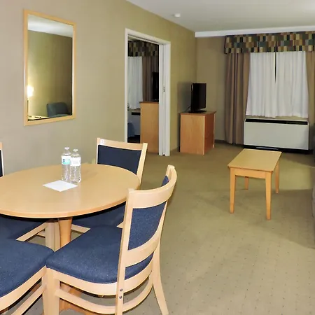 Hotel Marco Laguardia & New York