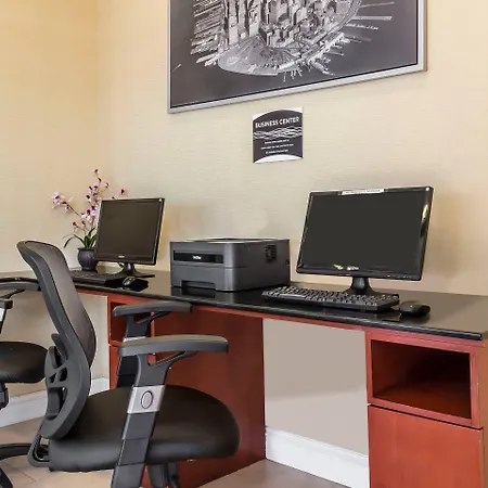 Comfort & Laguardia Airport Hotel