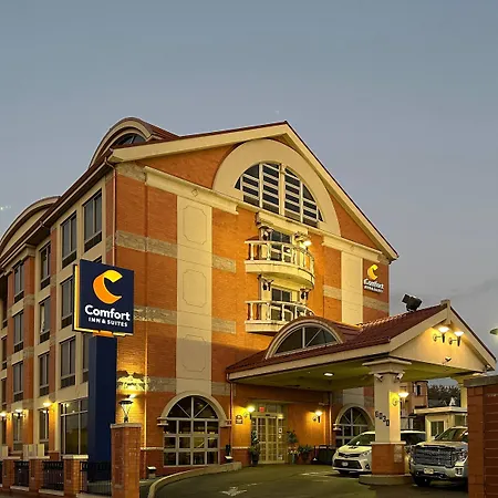 Comfort & Laguardia Airport Hotel 4*