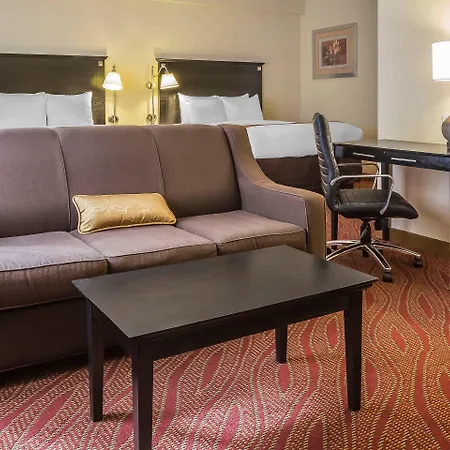Comfort & Laguardia Airport Hotel