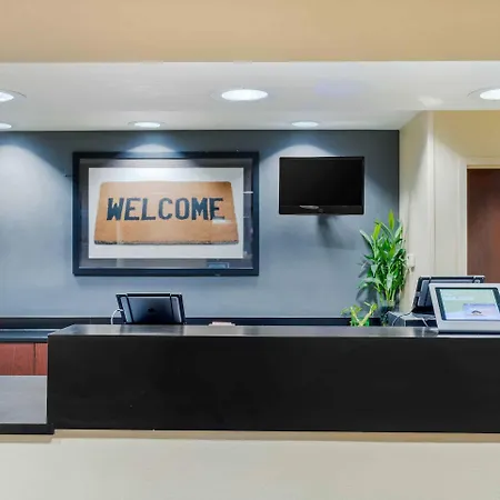 Extended America - - Laguardia Airport Hotel