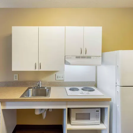 Extended America - - Laguardia Airport Hotel
