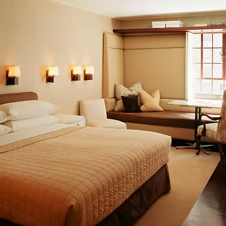 Hotel Club