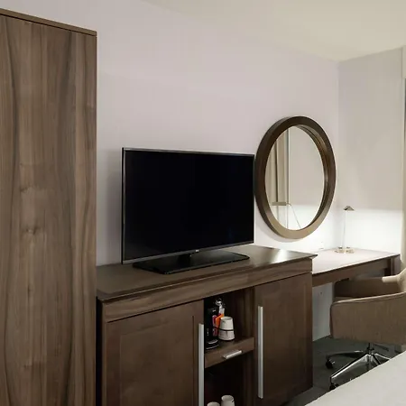 Hampton Manhattan Chelsea Hotel