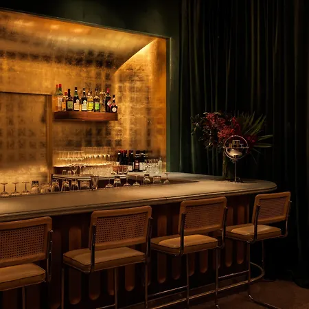 Sixty Soho 4*