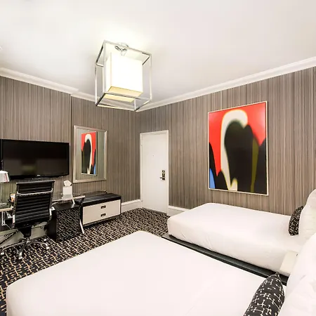 Hotel Moderne 4*