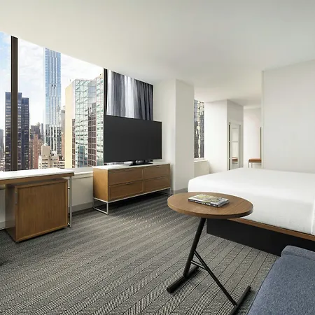 Courtyard Manhattan/midtown East 4*