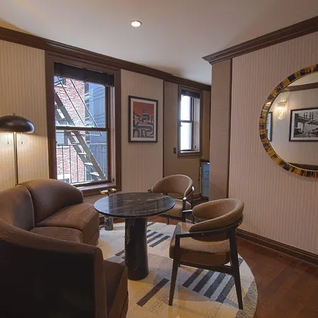 The Iroquois Times Square, A Small Luxury 5* New York