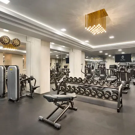 Hotel The Plaza, A Fairmont 5*