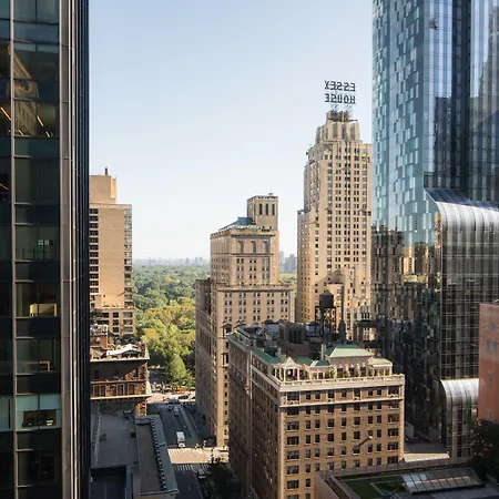 The Manhattan Club 4*