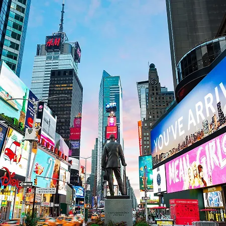 Hyatt Regency Times Square Hotel 4*