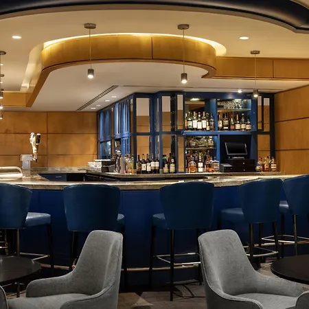 Hilton Midtown 4*