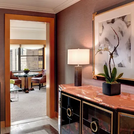 Lotte Palace Hotel 5*